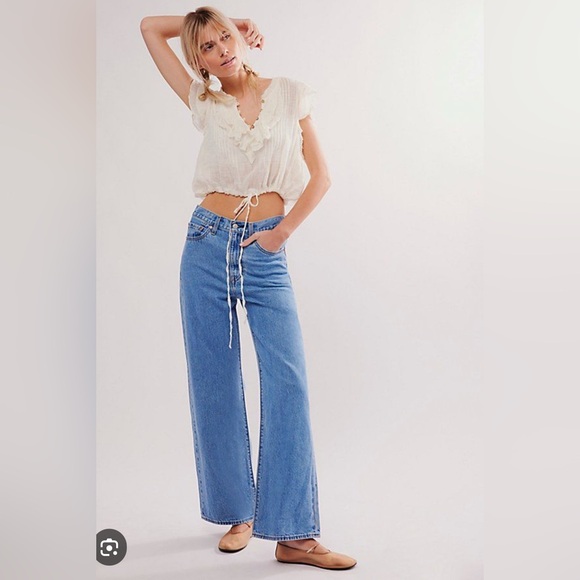 LEVIS Ribcage Wide Leg Jeans - Picture 2 of 11